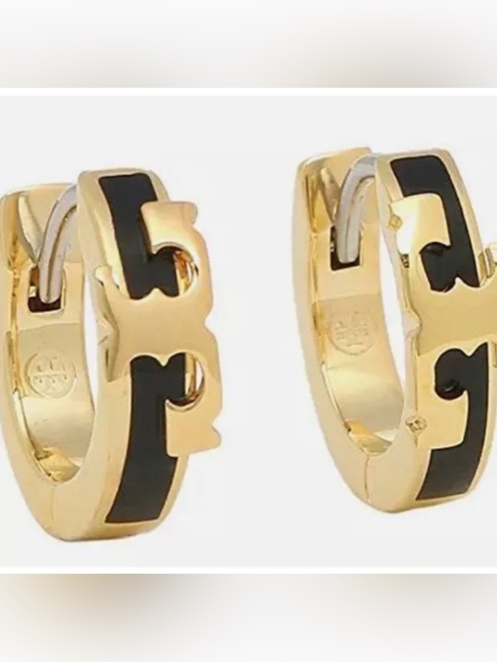 New Tory Burch KIRA ENAMEL HUGGIE EARRING; Gold and Black